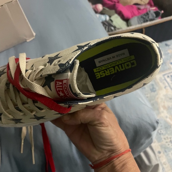 Converse Cream Sneakers with Red and Blue Stars - Picture 3 of 5